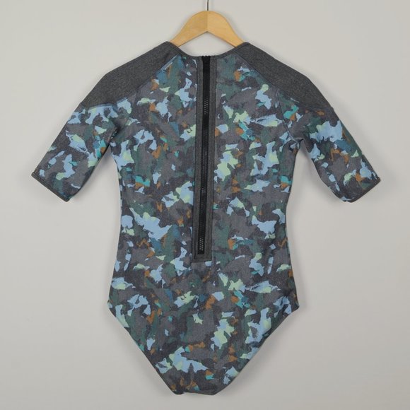 The Upside Masquerade Paddle Suit - Picture 6 of 12